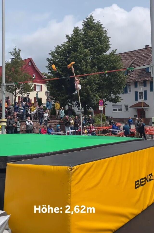 Noah Handte bei der neuen Bestmarke von 2,62m