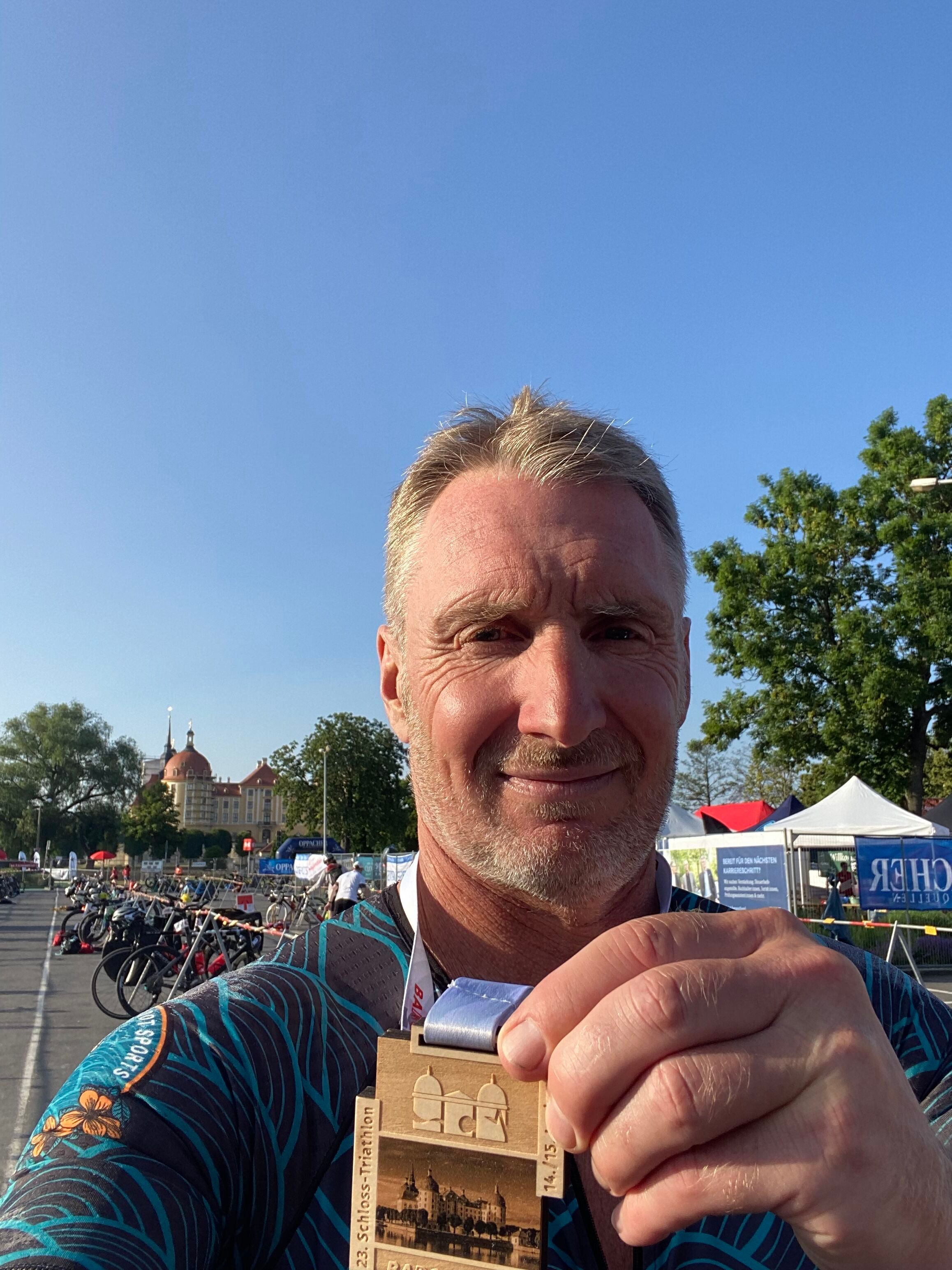 Triathlet Matthias Förster von der LG Steinlach-Zollern erzielte bei seinem sechsten Wettkampf über die Langdistanz mit 10:55 Stunden eine neue persönliche Bestmarke