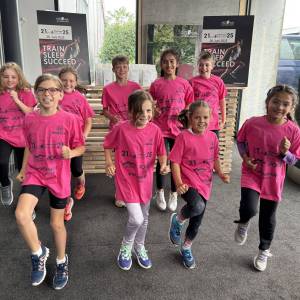 2025-06-03_MoessingerRoeWa-Lauf_T-Shirt-Vorstellung-Foto-4_original