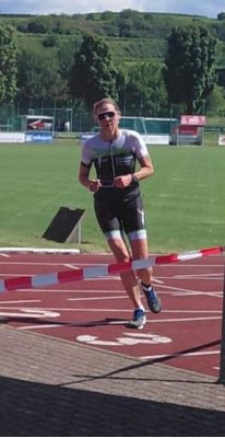 Heike Hofmann ist neue BaWü-Meisterin der Altersklasse W50 auf der Mitteldis