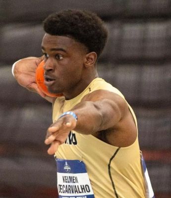 „…Kelmen Kugel“: Trotz Knieverletzung erzielte Kelmen de Carvalho mit 15,97 Meter einen „Meeting-Rekord“ in Indianapolis.