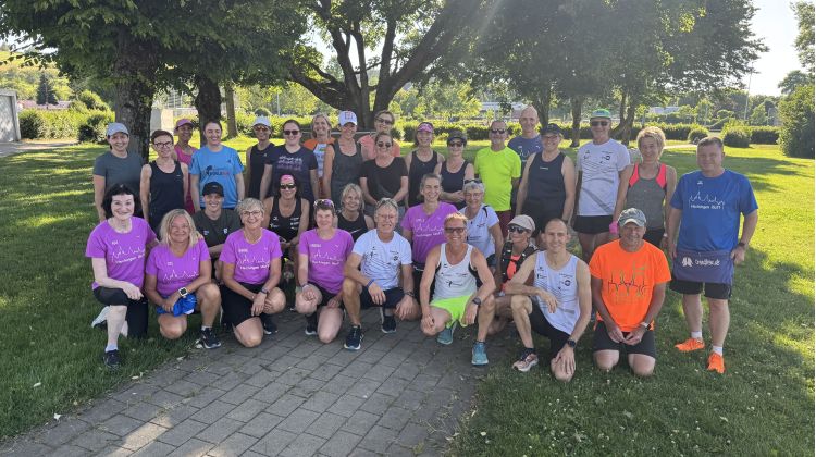 images/stories/Leichtathletik/2025/2025-Laufeinsteiger_Hechingen.JPG#joomlaImage://local-images/stories/Leichtathletik/2025/2025-Laufeinsteiger_Hechingen.JPG?width=5712&height=3201