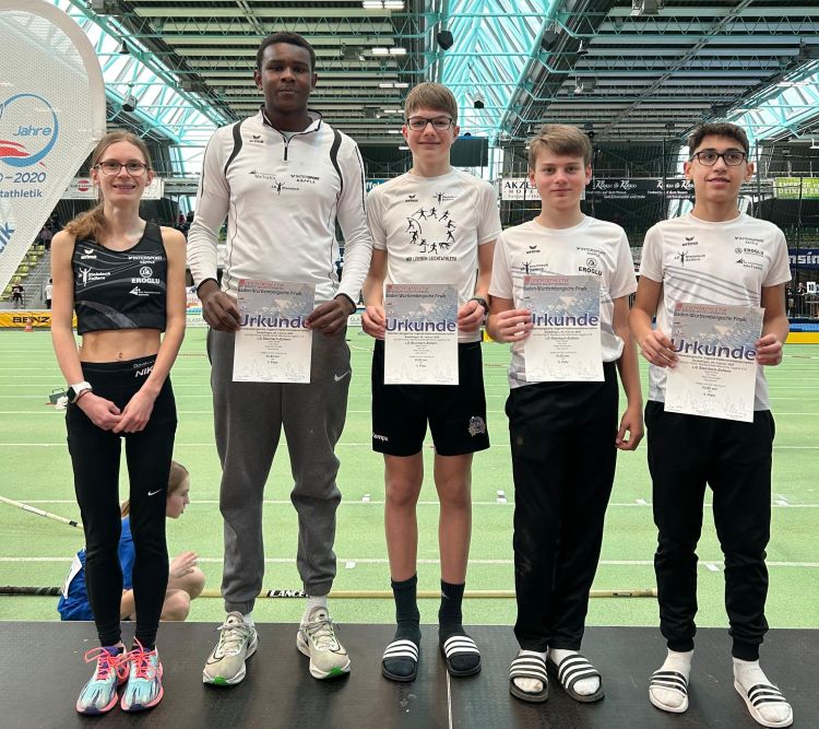 images/stories/Leichtathletik/2025/2025-02-09_WLV-U16-Staffel-Langsprints_Mia-Clesio-Tom-Noah-Paul-vlnr.jpg#joomlaImage://local-images/stories/Leichtathletik/2025/2025-02-09_WLV-U16-Staffel-Langsprints_Mia-Clesio-Tom-Noah-Paul-vlnr.jpg?width=3024&height=2691