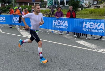 Luca Hauser debütierte auf der Langdistanz mit der fantastischen Zeit von 8:46 Stunden.