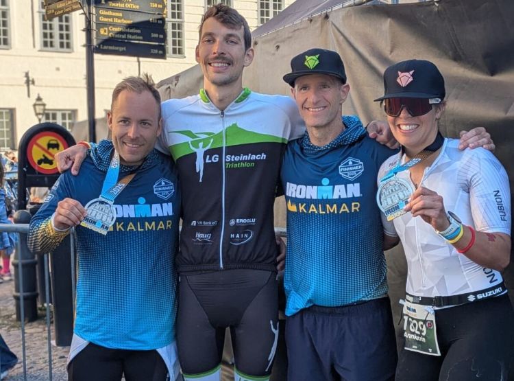 images/stories/Triathlon/2025/2025-Kalmar-Foto-Gruppe.jpg#joomlaImage://local-images/stories/Triathlon/2025/2025-Kalmar-Foto-Gruppe.jpg?width=1201&height=889