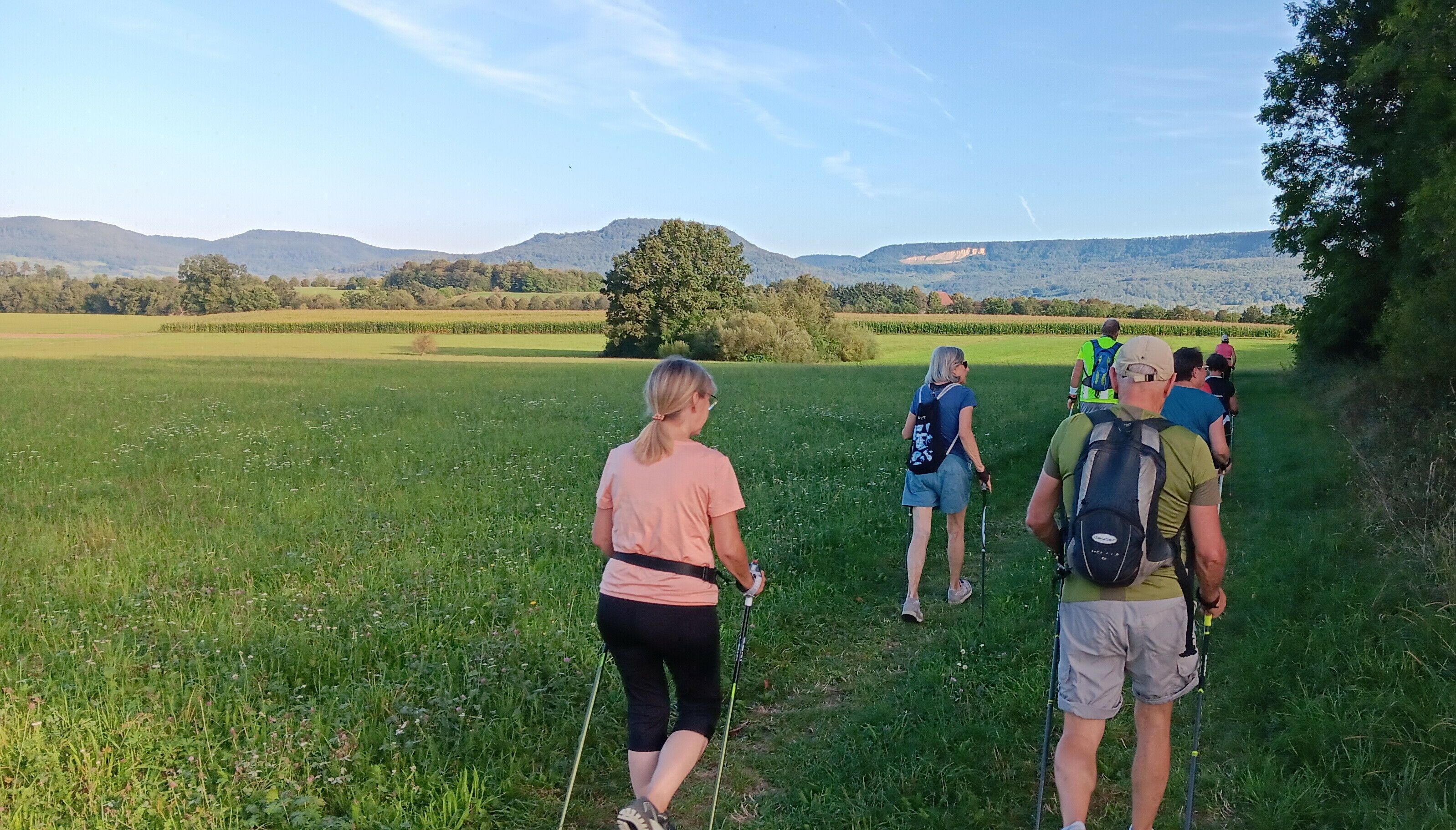 Durch wunderschöne Landschaften und auf aussichtsreichen Wegen führte das NW-Sommerferienprogramm.