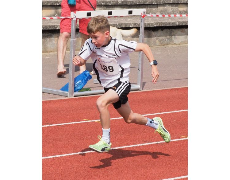 images/stories/Leichtathletik/2025/2025-07-19-P7193510-Linus-Sprint_Kopie.JPG#joomlaImage://local-images/stories/Leichtathletik/2025/2025-07-19-P7193510-Linus-Sprint_Kopie.JPG?width=1743&height=1703